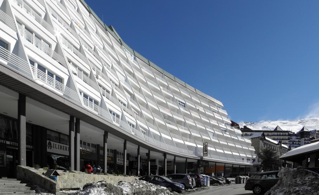 Mont Blanc Hotel Sierra Nevada Exterior photo